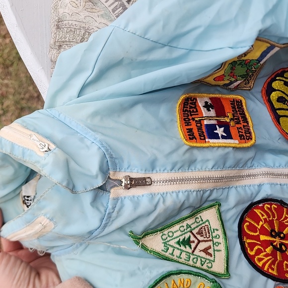 Girl scouts 1970s jacket with 39 patches plus sea scout sailor hat - Picture 3 of 4